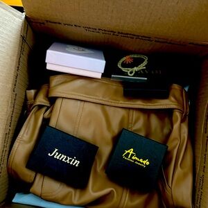 Listing for White Draggon